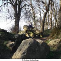 vue sur le Dolmen